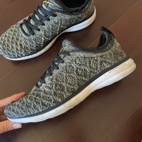 APL - Women’s Techloom Phantom - Picture 6 of 8